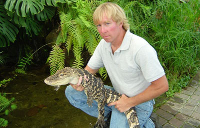 Dan the Snakeman and Elvis the Alligator